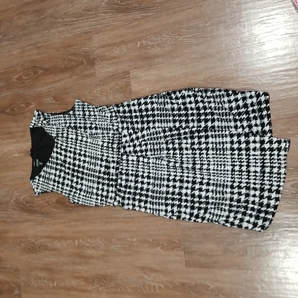 (6) Jones New York Houndstooth Print Evening Date Night Flattering Loose Comfy